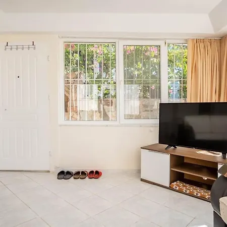 Burcu Residence, Magnificent Sea View, Cozy, Free Otopark, Free Wifi Apartment Bodrum